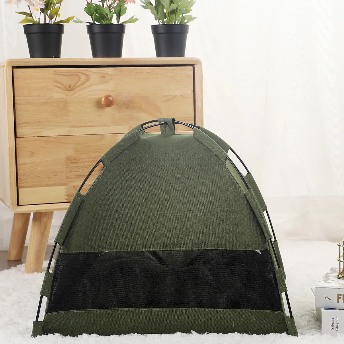 Cat tent with integrated cooling mat, breathable materials, cozy design, perfect for home or travel.